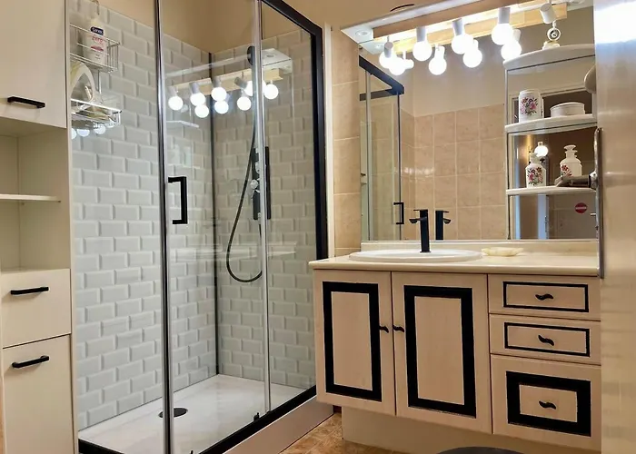 Le Vintage Des Oliviers - Vue Aude Ascenseur Et Parking 公寓